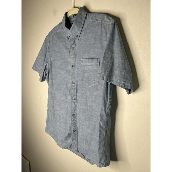 Eddie Bauer Men’s Classic Fit Button Down Shirt Blue Collared Size Medium - Picture 3 of 10